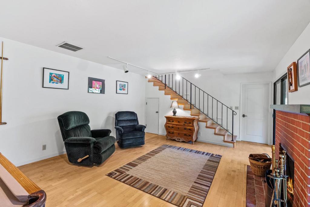 152 Montclair Drive Property Photo 25