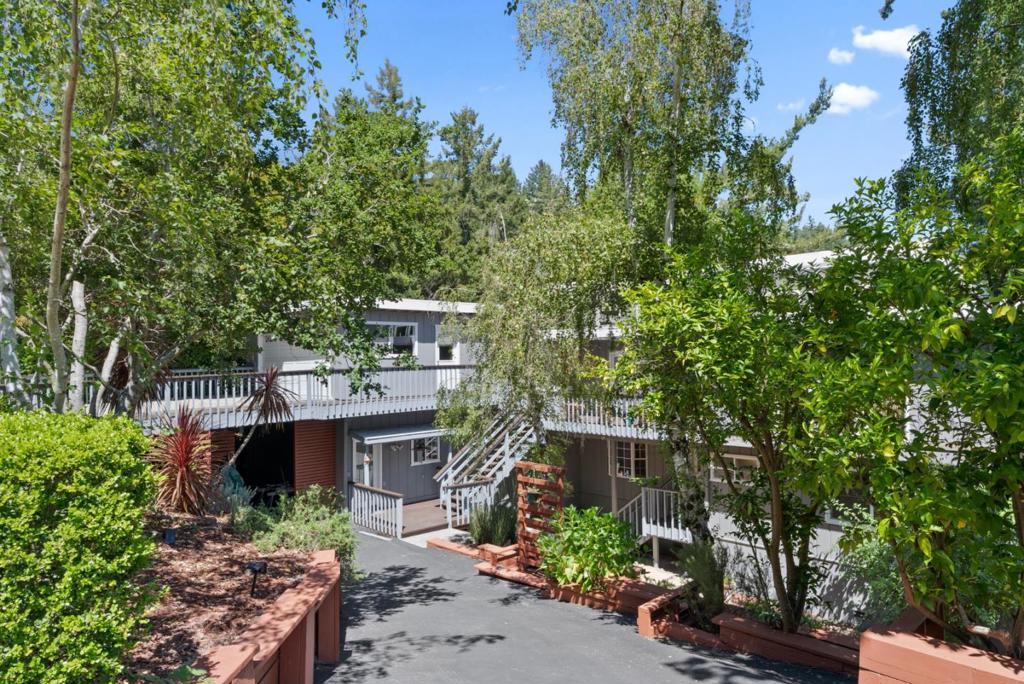 152 Montclair Drive Property Photo 45