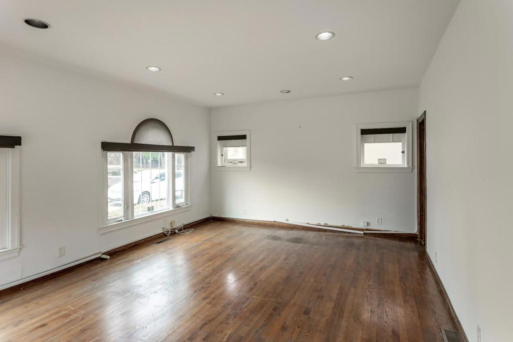 2060 The Alameda Property Photo 13
