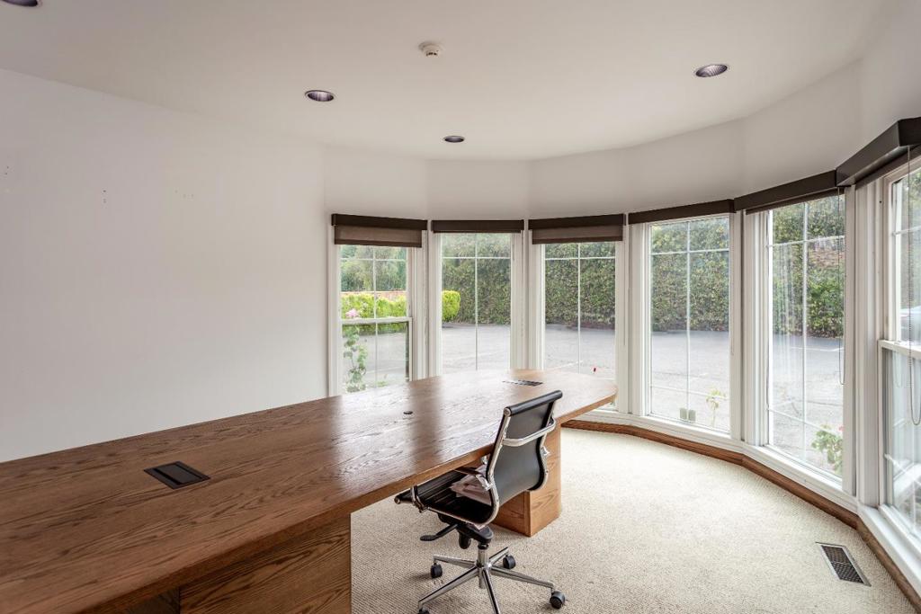 2060 The Alameda Property Photo 17
