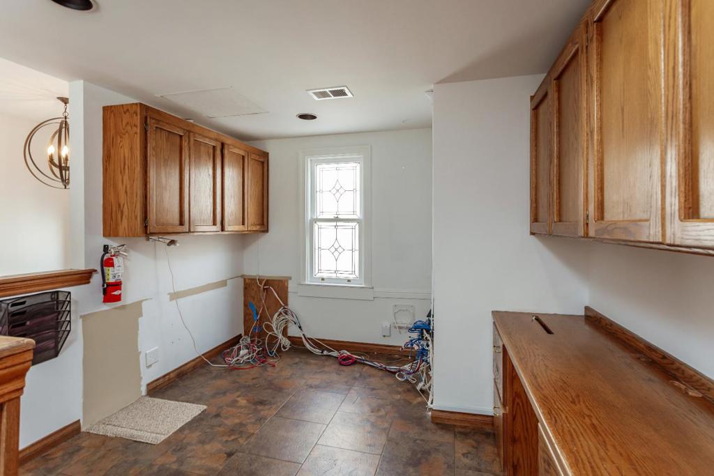 2060 The Alameda Property Photo 22