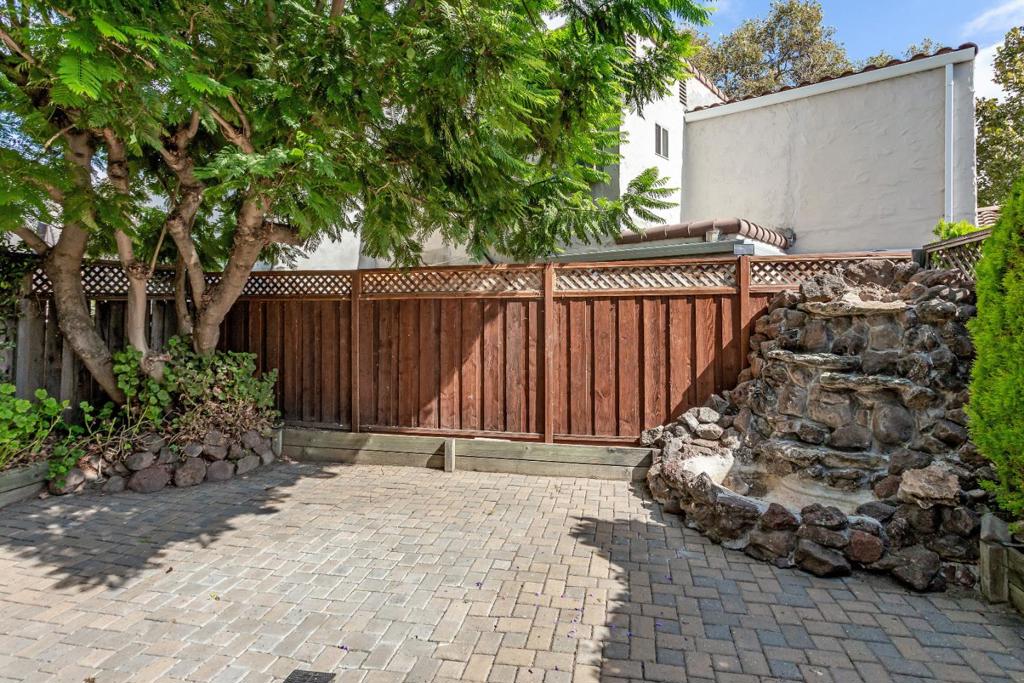 2060 The Alameda Property Photo 34