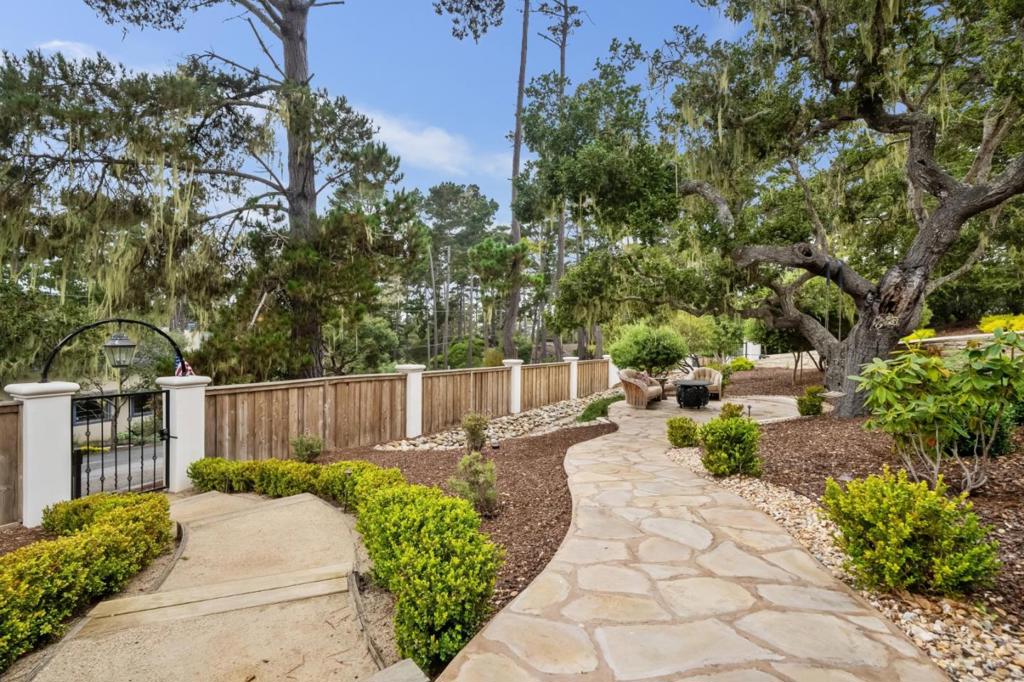 1425 Oleada Road Property Photo 36