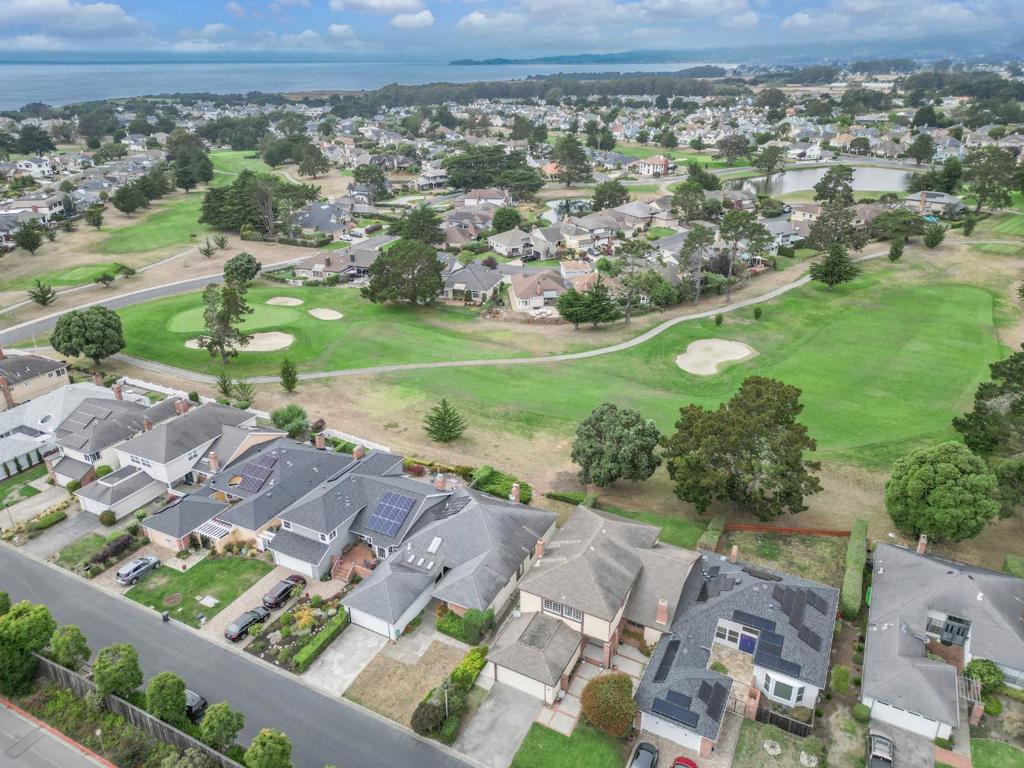 483 Winged Foot Road Property Photo 4