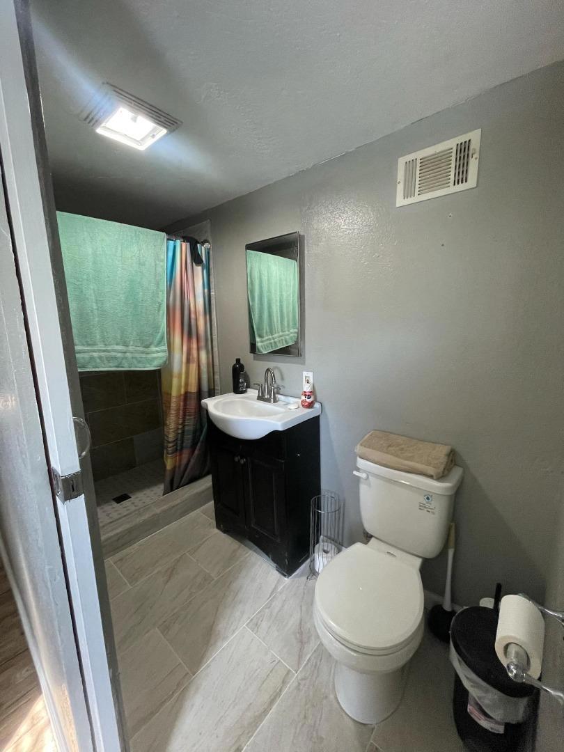 846 Del Monte Court Property Photo 10