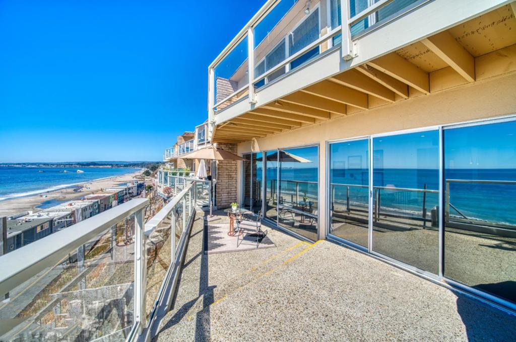 230 Rio Del Mar Boulevard F Property Photo 8