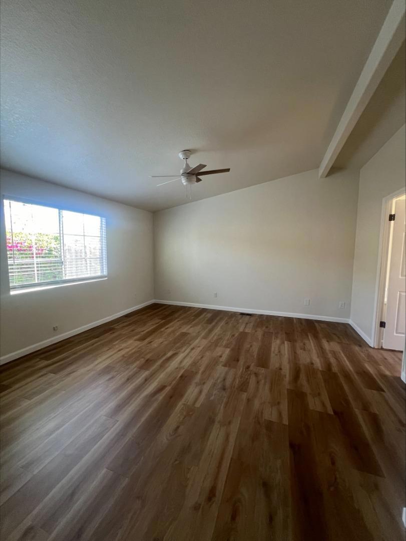 433 Sylvan Avenue Property Photo 6