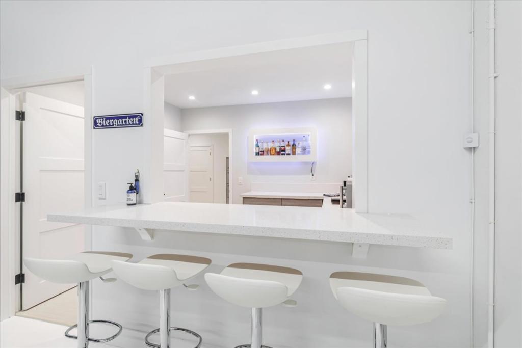 2471 Autumnvale Drive F Property Photo 21