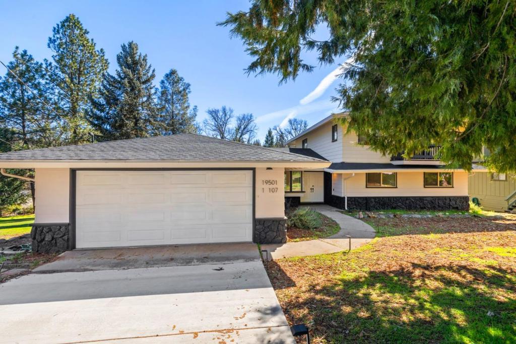 19501 Chaffee Circle Property Photo 2