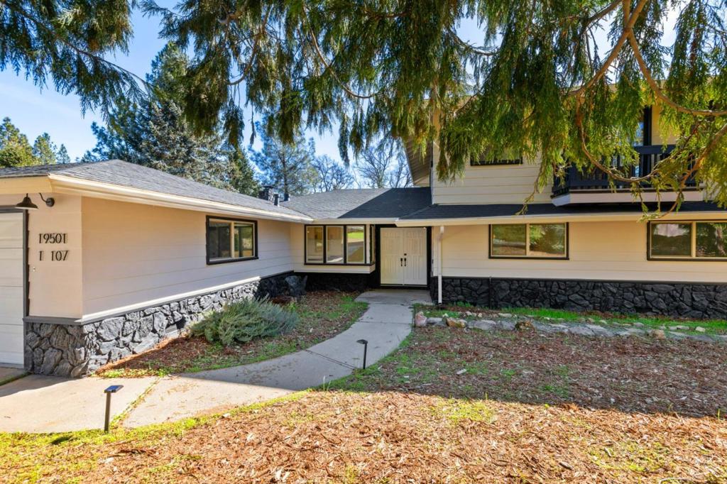 19501 Chaffee Circle Property Photo 3