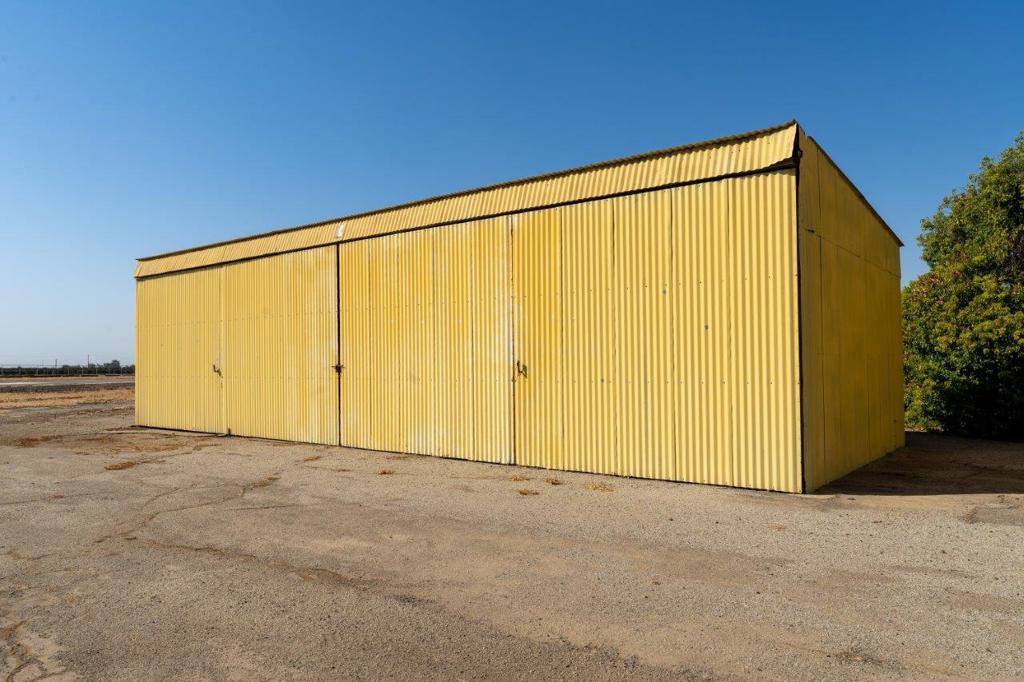 23500 Eckert Field Airport (1q1) Avenue 204 Property Photo 17