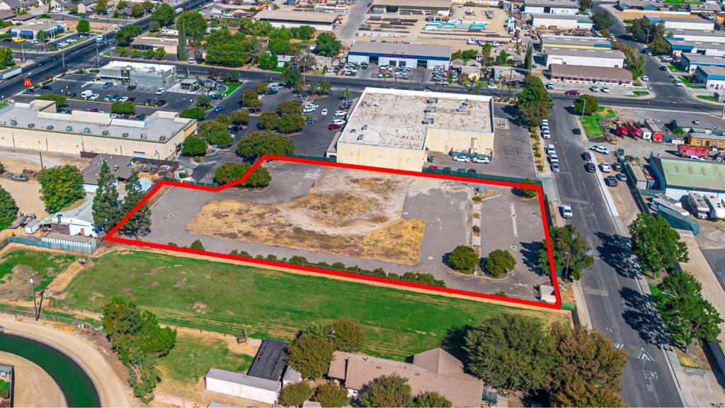 7940 Lander Avenue Property Photo