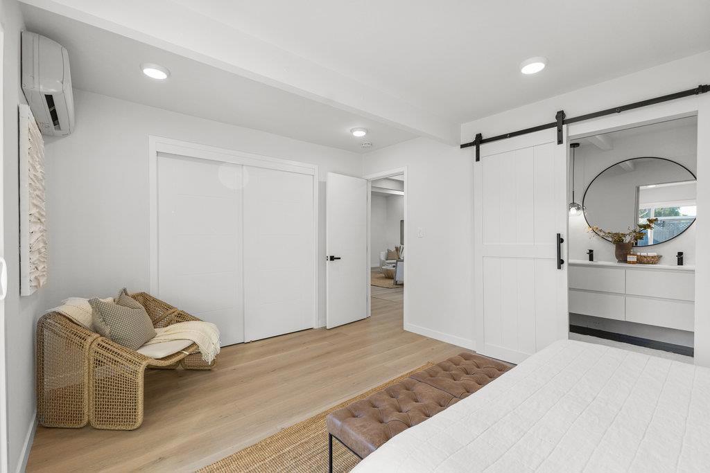 838 Devonshire Way Property Photo 32