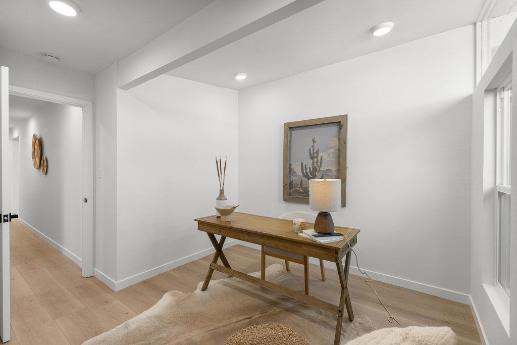 838 Devonshire Way Property Photo 37