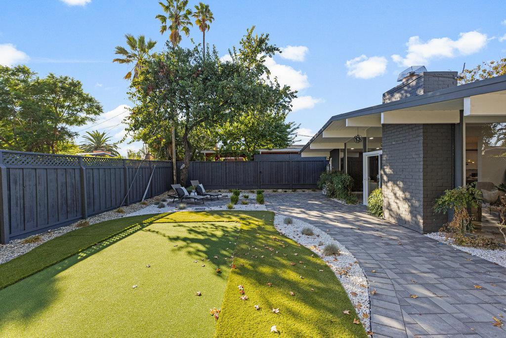 838 Devonshire Way Property Photo 44