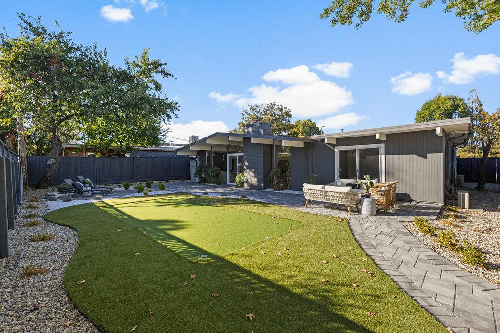 838 Devonshire Way Property Photo 45