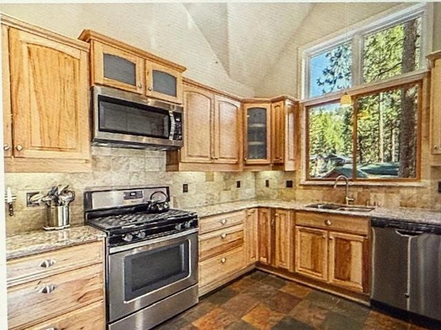 8676 Trout Avenue Property Photo 5