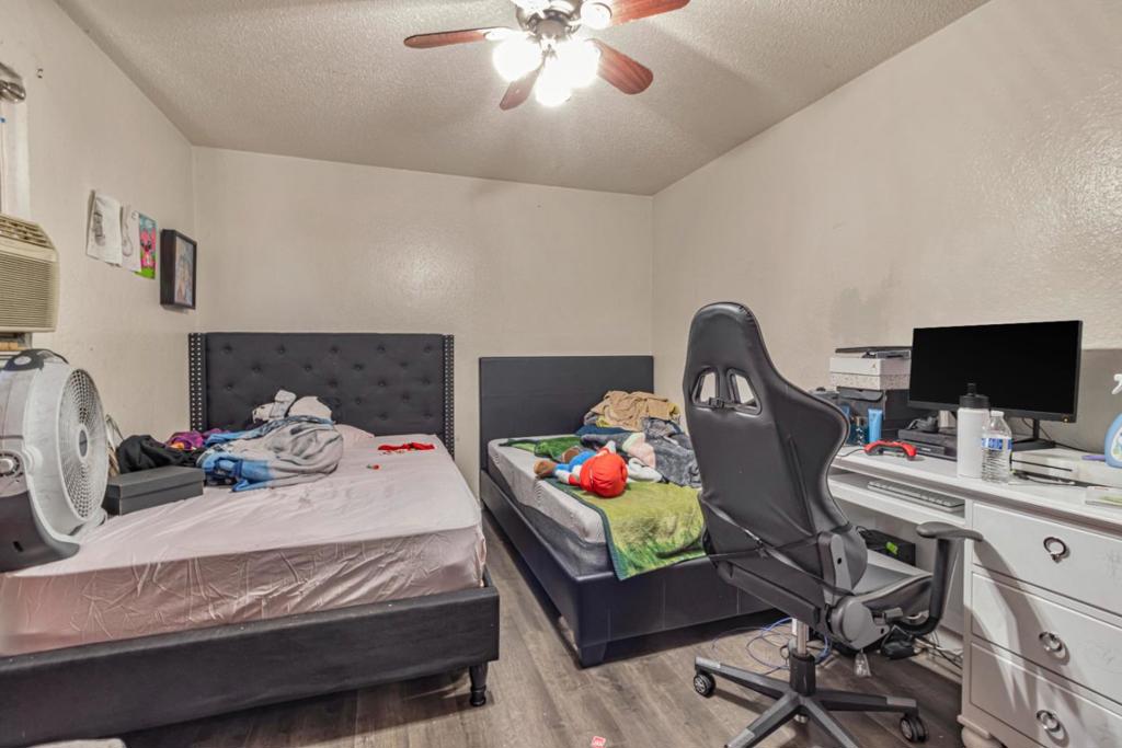 748 Clara Street Property Photo 16