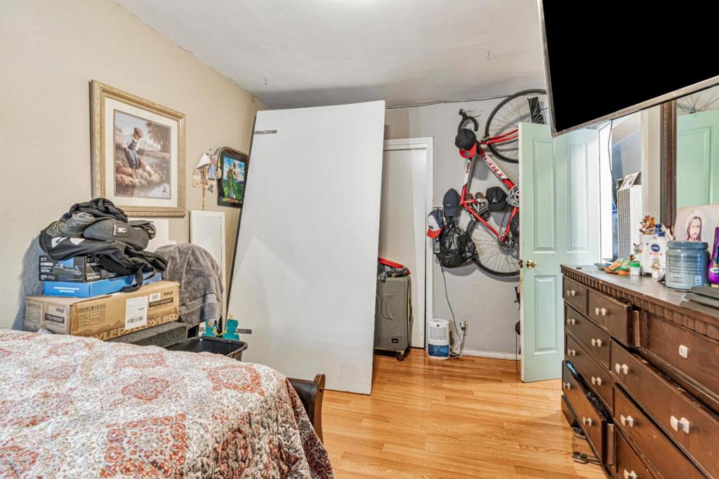 748 Clara Street Property Photo 19