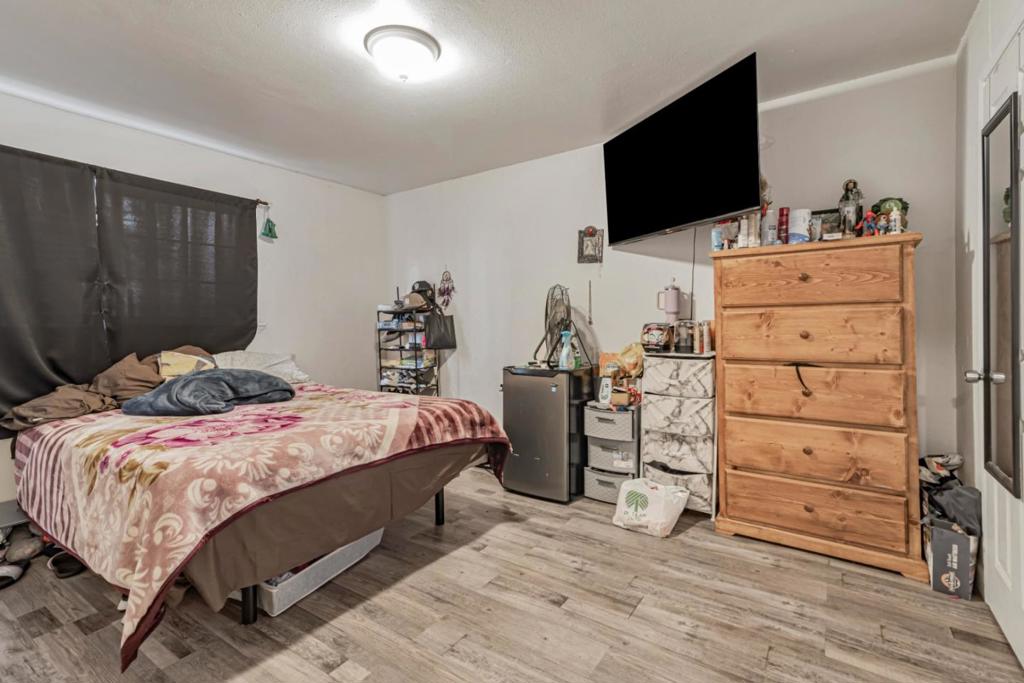 748 Clara Street Property Photo 23