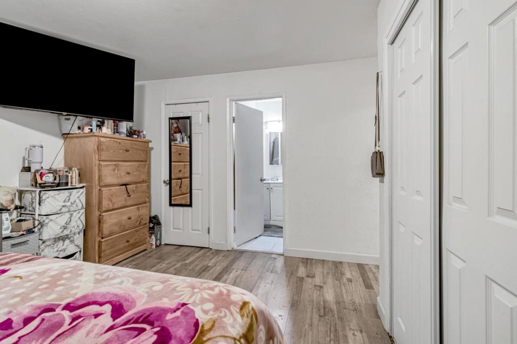 748 Clara Street Property Photo 25