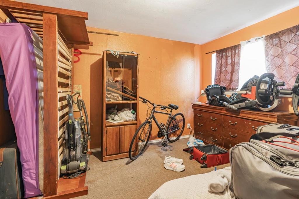 748 Clara Street Property Photo 41