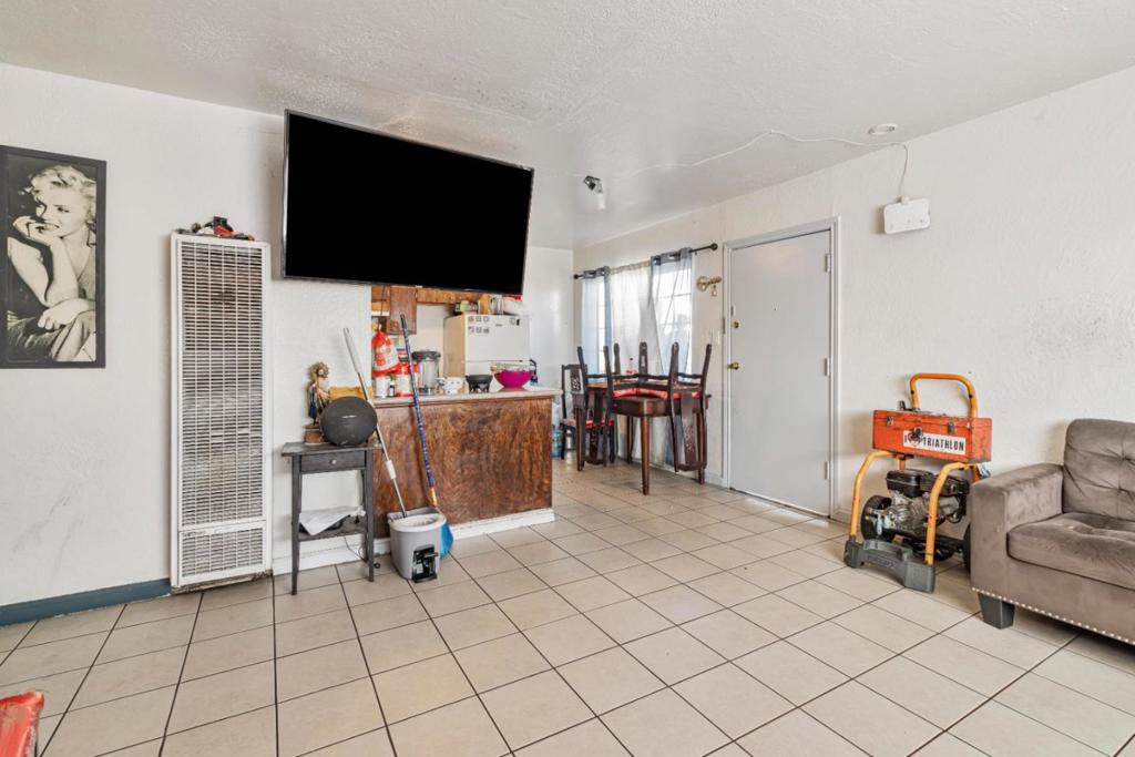 748 Clara Street Property Photo 63