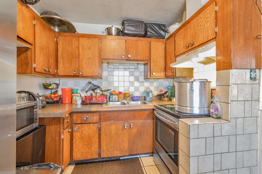 748 Clara Street Property Photo 67