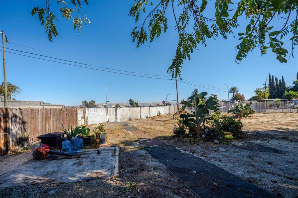 0 E Hedding Street Property Photo 8