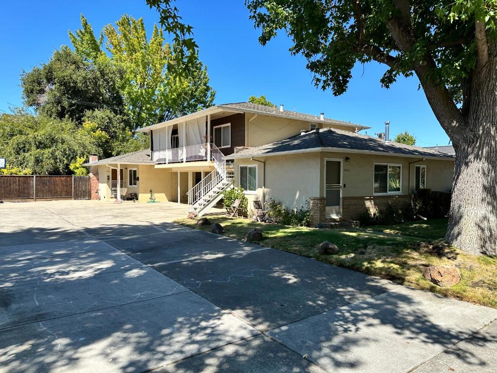 462 Waverley Street Property Photo 1