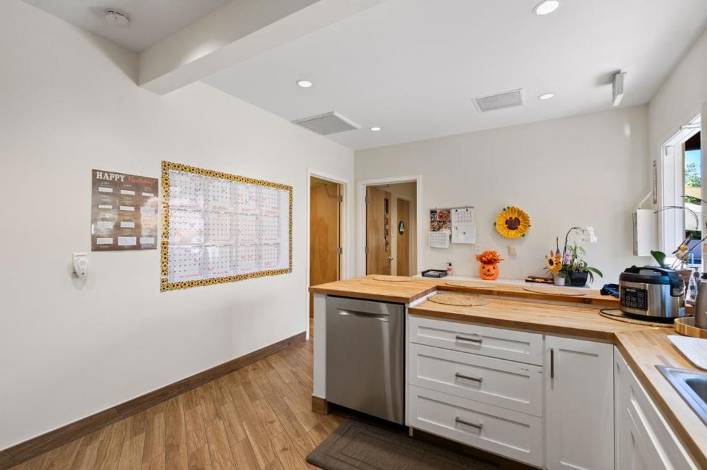 2070 Homestead Road Property Photo 19