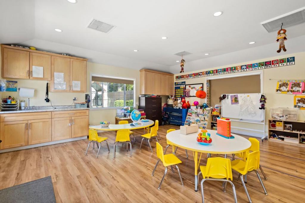 2070 Homestead Road Property Photo 42