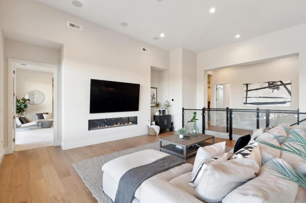 6246 Massara Street Property Photo 8