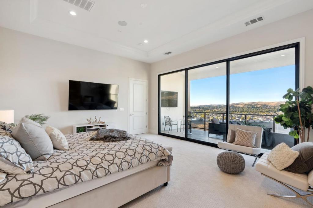 6246 Massara Street Property Photo 28