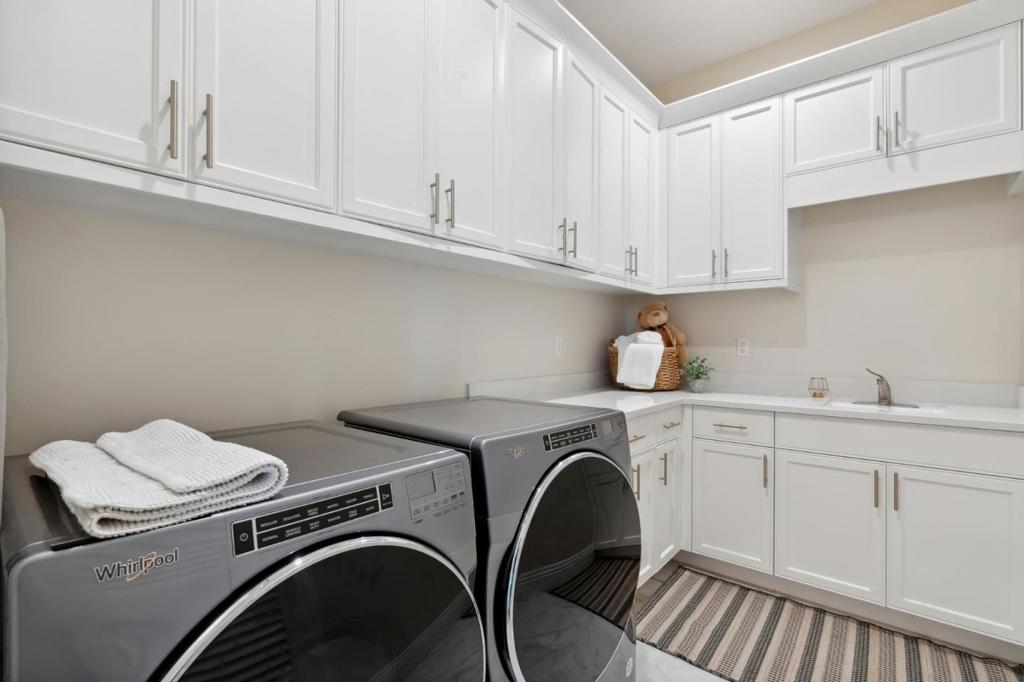 6246 Massara Street Property Photo 44