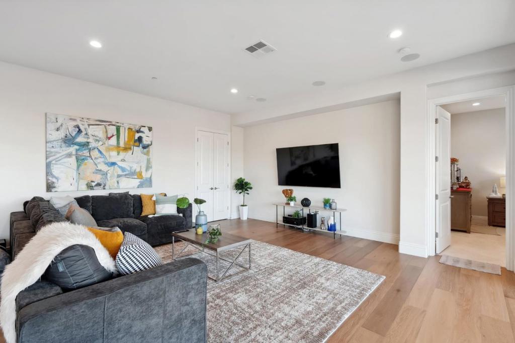 6246 Massara Street Property Photo 49