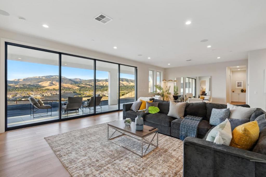 6246 Massara Street Property Photo 52