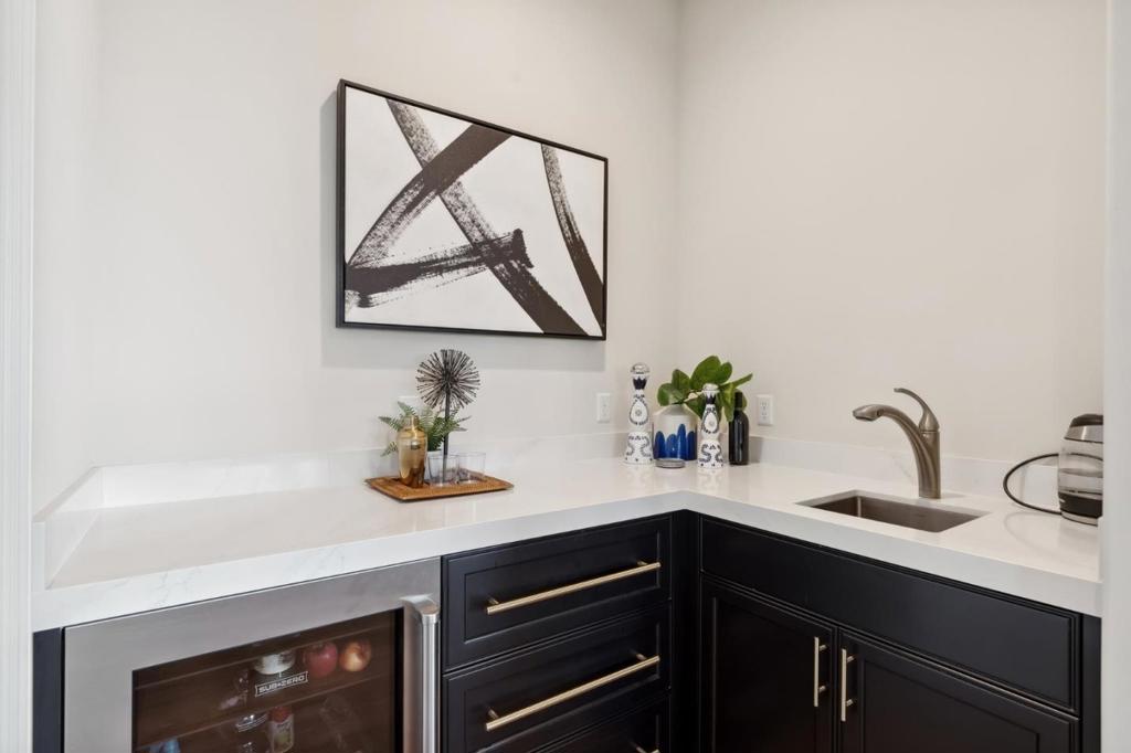 6246 Massara Street Property Photo 58