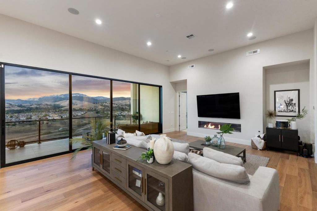 6246 Massara Street Property Photo 70