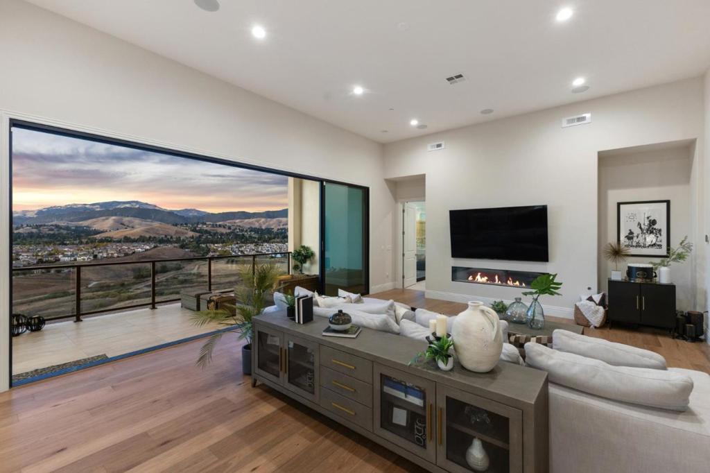 6246 Massara Street Property Photo 71