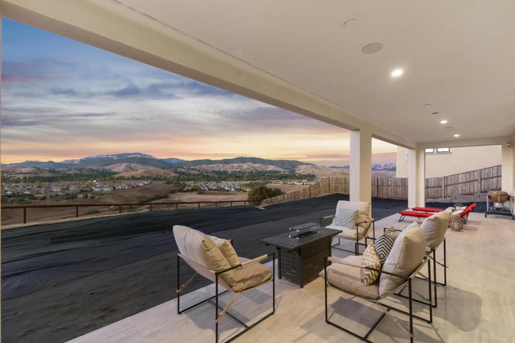 6246 Massara Street Property Photo 77