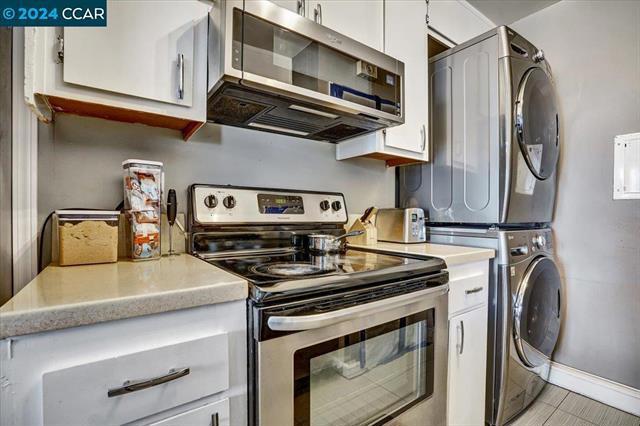 5532 Spinnaker Drive 2 Property Photo 11