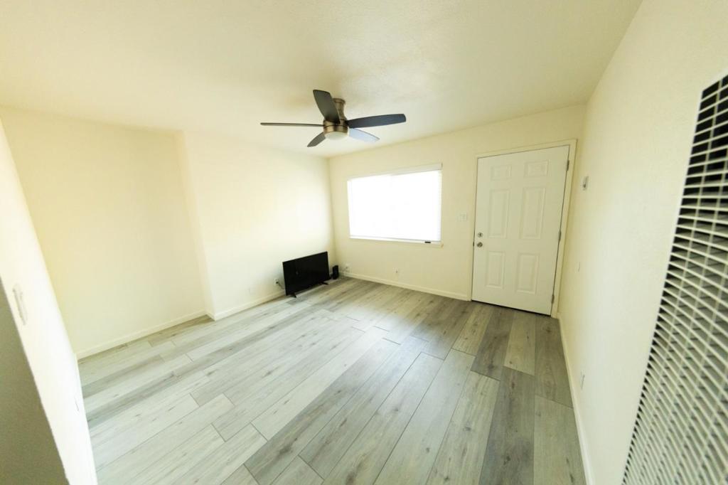 2178 Monticello Avenue Property Photo 9
