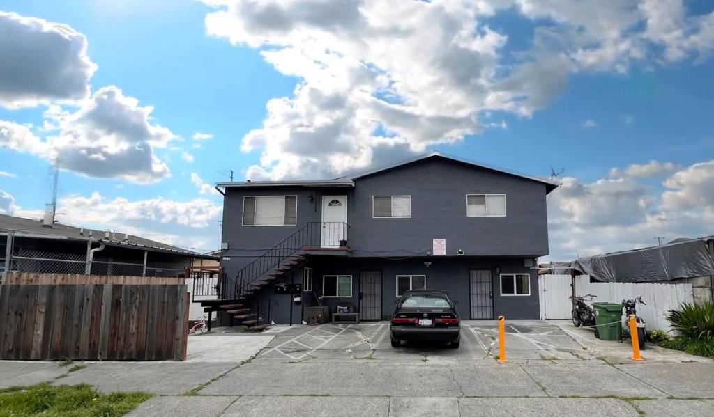 7008 Spencer Street Property Photo 1