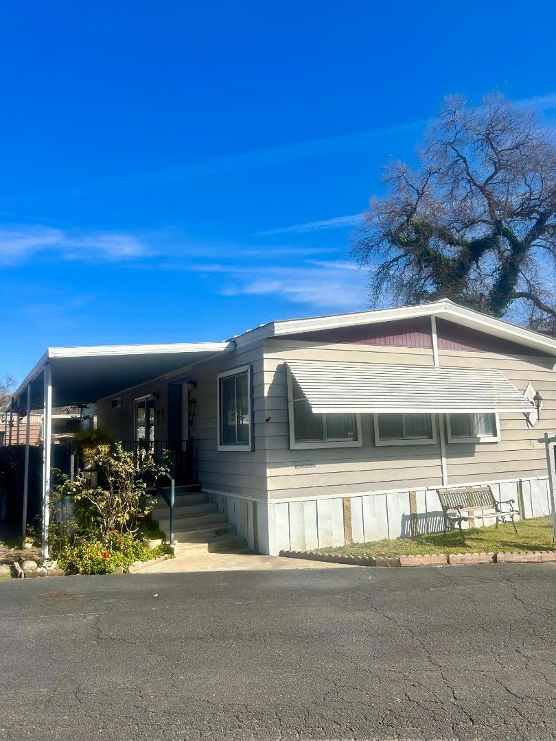 24 339 N Frankwood Ave Property Photo