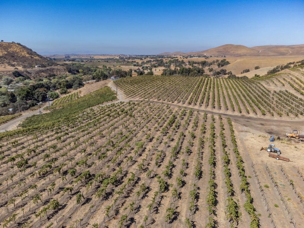 0 Airline Highway Property Photo 26