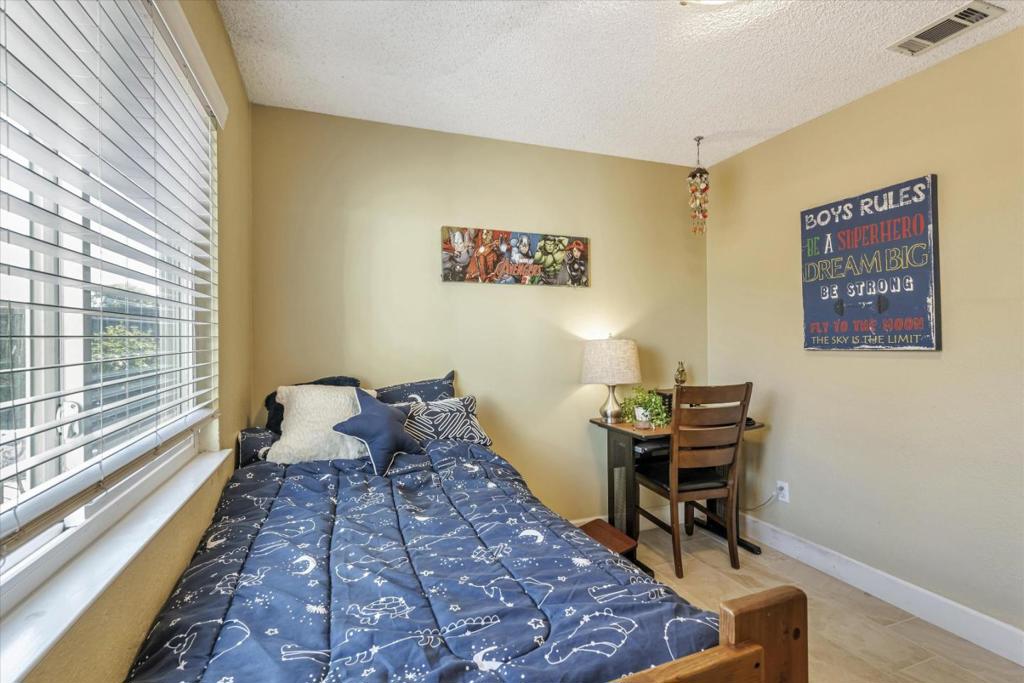 1054 Minoru Drive Property Photo 24