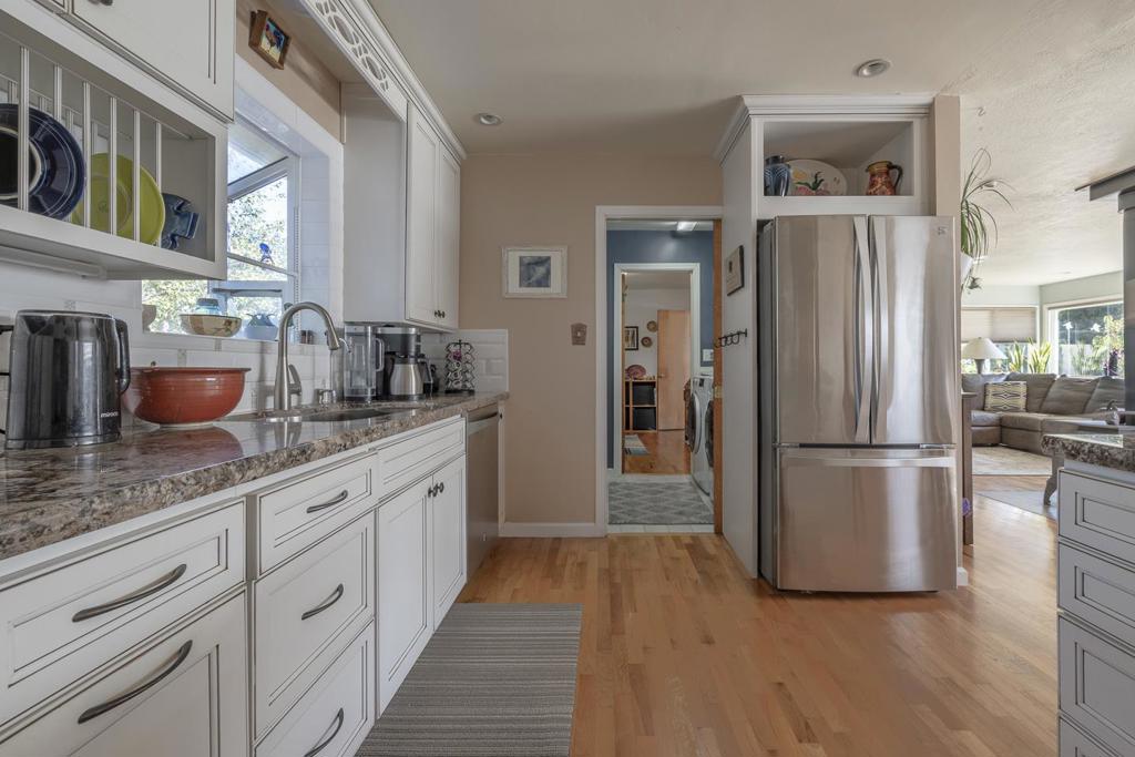 2901 Sandy Lane Property Photo 11