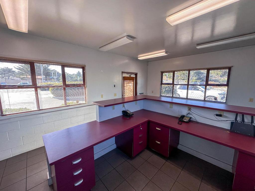 2100 Del Monte Avenue Property Photo 7