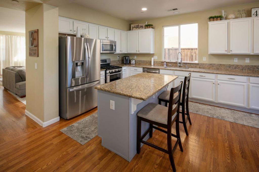 234 Apple Avenue Property Photo 7